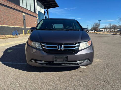 Used 2016 Honda Odyssey SE image 2