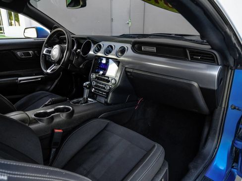 Used 2019 Ford Mustang GT RWD image 18