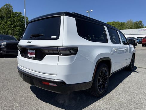 New 2026 Jeep Grand Wagoneer L Summit AWD/4WD image 3