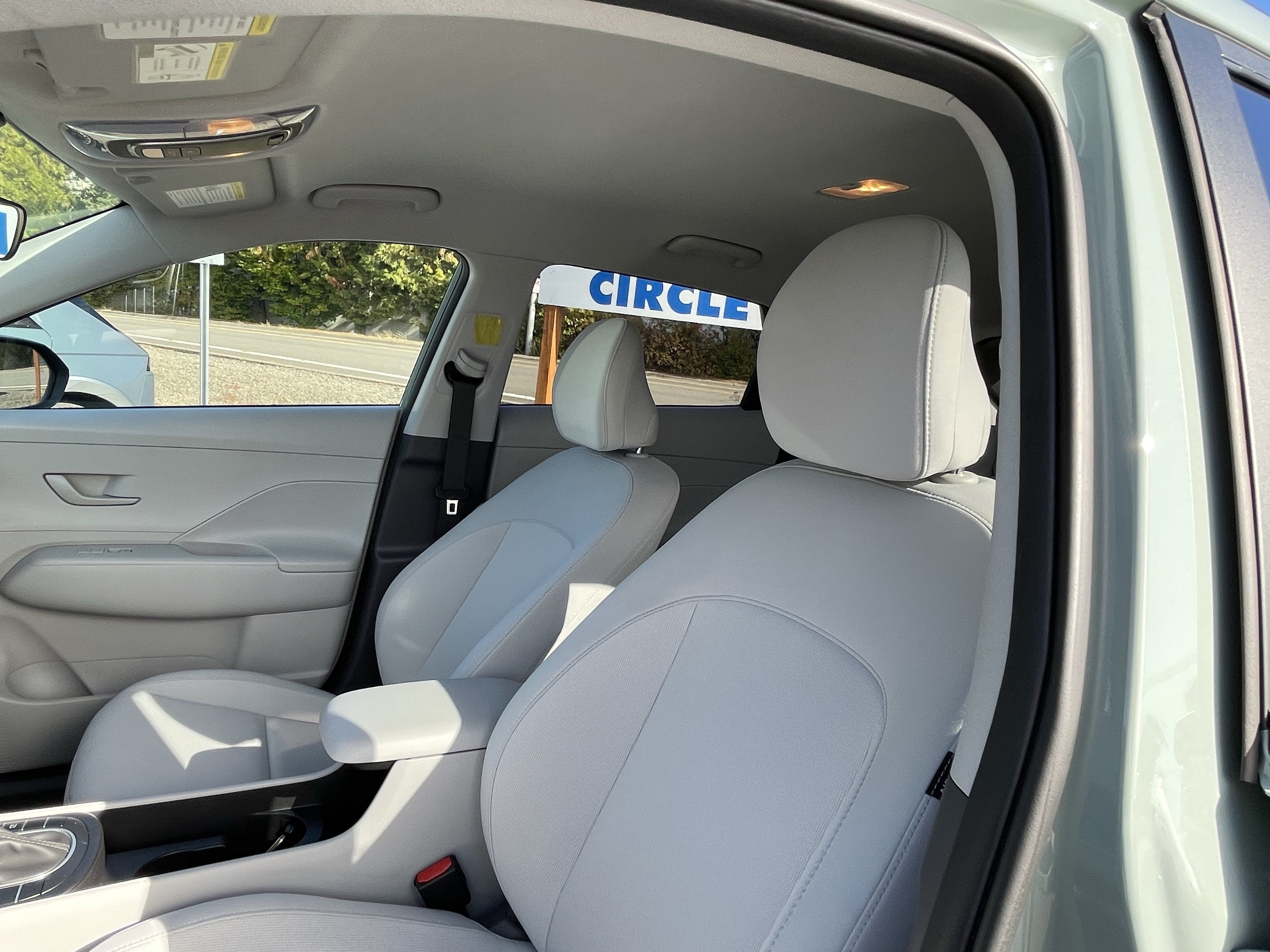 Used 2025 Hyundai Kona SEL AWD/4WD image 19