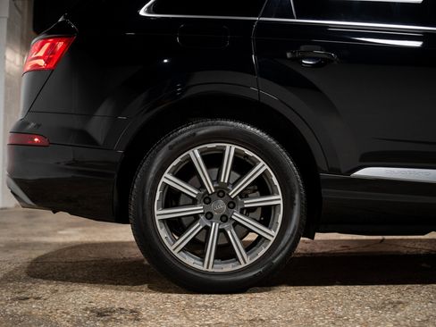 Used 2019 Audi Q7 3.0T Premium w/ Convenience Package image 17
