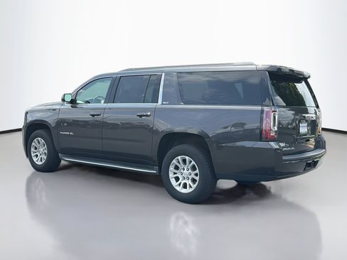Used 2016 GMC Yukon XL SLT w/ Open Road Package AWD/4WD image 4