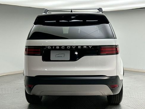 Certified 2025 Land Rover Discovery S AWD/4WD image 12