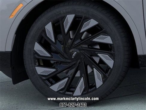 New 2026 Lincoln Nautilus Reserve w/ Jet Appearance Package image 19