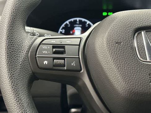 Certified 2026 Honda HR-V LX image 17