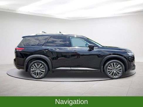 Used 2022 Nissan Pathfinder SL w/ SL Premium Package FWD image 8