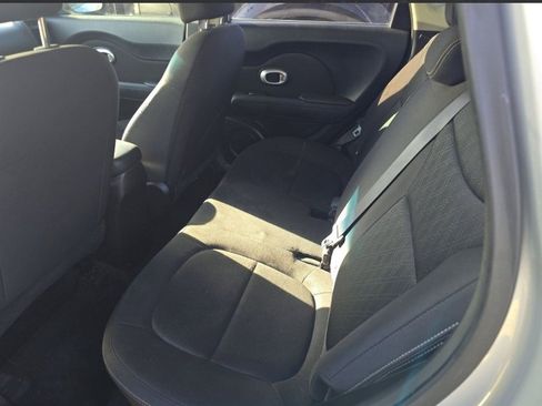 Used 2019 Kia Soul image 24