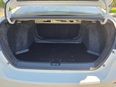 Used 2019 Honda Insight Touring image 17