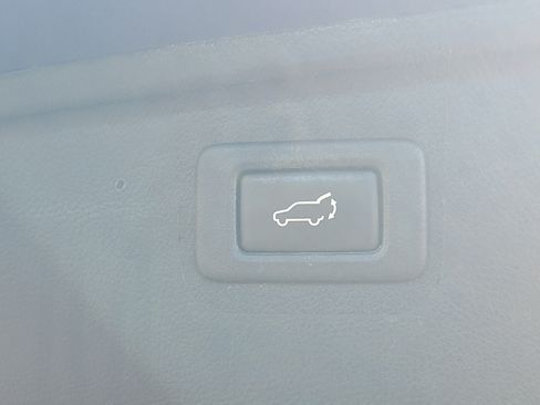 Used 2017 Subaru Outback 2.5i Premium AWD/4WD image 10