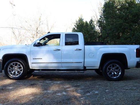 Used 2017 GMC Sierra 1500 SLT w/ SLT Premium Package image 2
