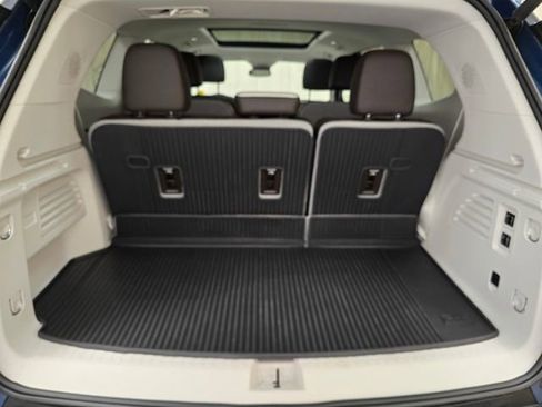 Used 2024 GMC Acadia Denali w/ LPO, Floor Liner Package FWD image 34