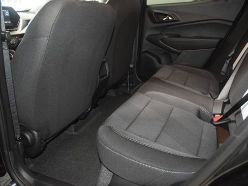 New 2026 Chevrolet Trax LS w/ LS Convenience Package FWD image 37