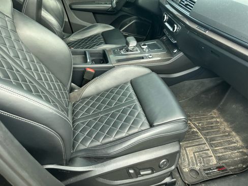 Used 2018 Audi SQ5 Premium Plus AWD/4WD image 10