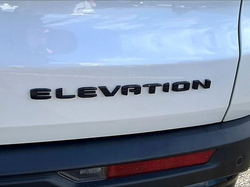 Used 2025 GMC Acadia Elevation w/ Elevation Premium Package image 15