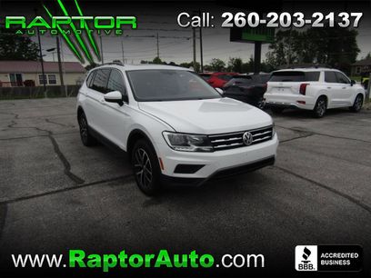 Used 2021 Volkswagen Tiguan SE w/ Panoramic Sunroof Package