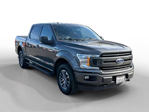 Used 2018 Ford F150 XLT w/ Equipment Group 302A Luxury image 7