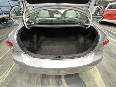 Used 2013 Toyota Corolla L image 38