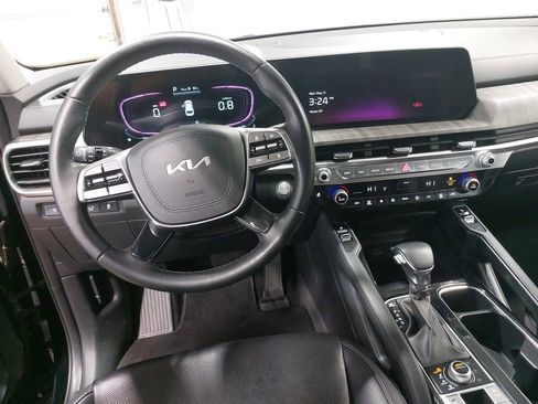 Used 2023 Kia Telluride EX AWD/4WD image 17