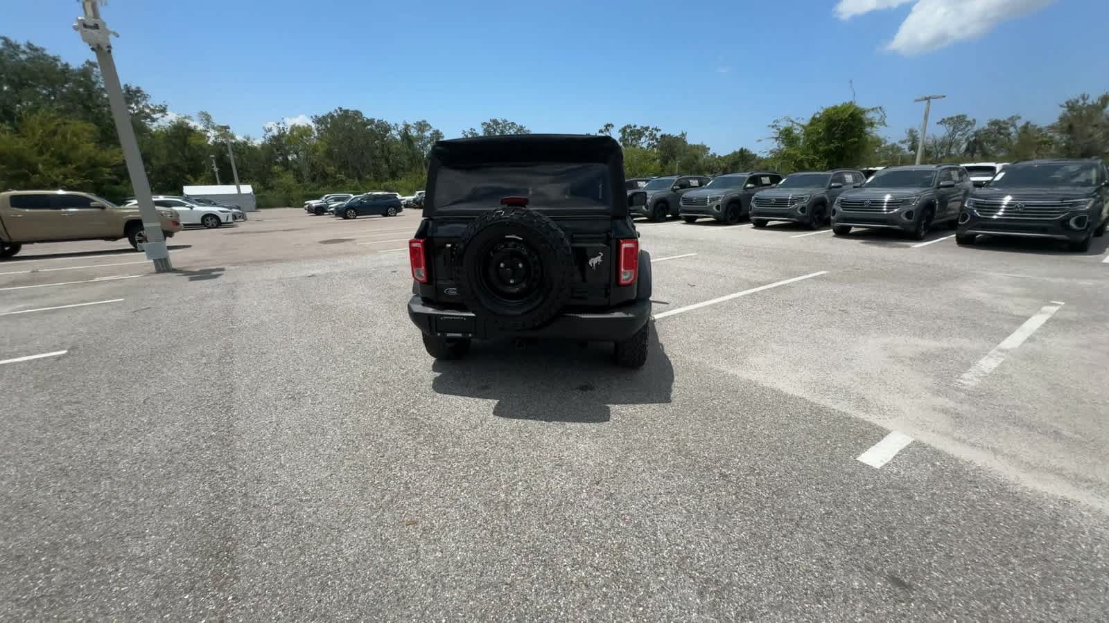Used 2023 Ford Bronco Black Diamond AWD/4WD image 6