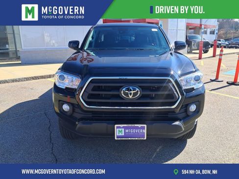 Used 2023 Toyota Tacoma SR5 AWD/4WD image 7