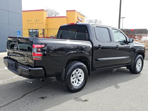 Certified 2024 Nissan Frontier SV image 6