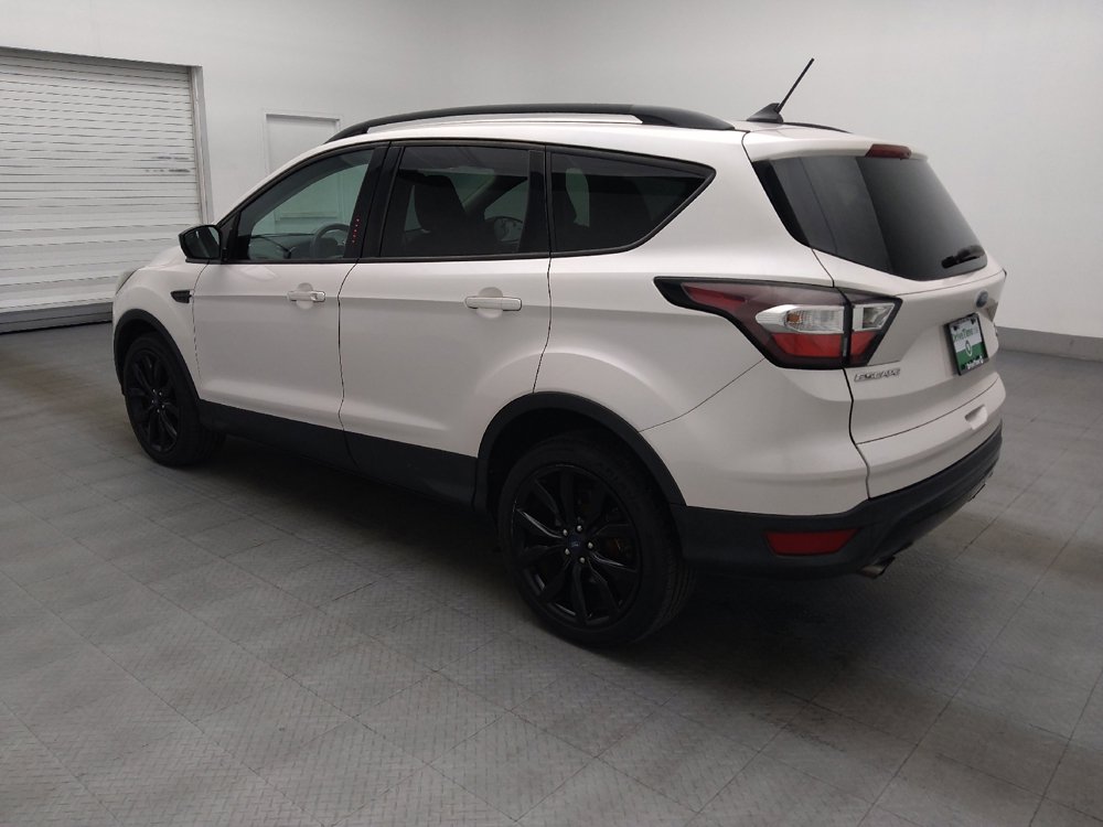 Used 2018 Ford Escape SE w/ SE Sport Appearance Package AWD/4WD image 3