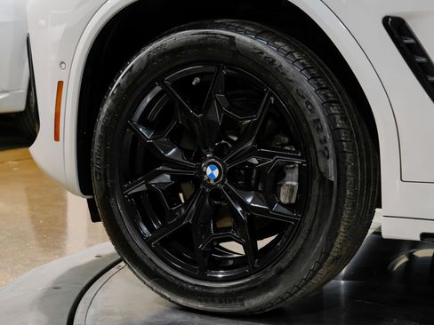 Used 2024 BMW X3 sDrive30i w/ M Sport Package RWD image 61