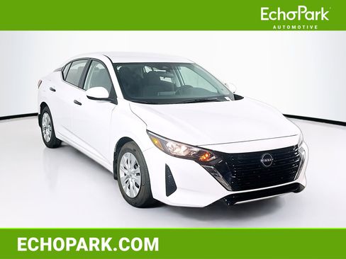 Used 2025 Nissan Sentra S image 1