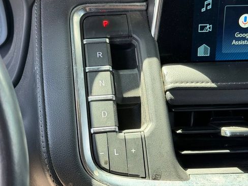 Used 2022 Chevrolet Tahoe LT w/ Luxury Package AWD/4WD image 20