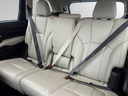 Used 2023 Subaru Ascent Limited image 22
