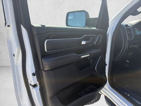 Used 2022 RAM 1500 Laramie AWD/4WD image 10