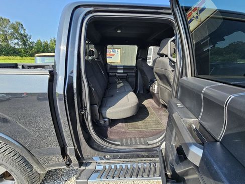Used 2015 Ford F150 XLT w/ Equipment Group 302A Luxury AWD/4WD image 21