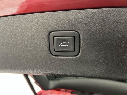 Used 2021 Chevrolet Blazer LT w/ Sound & Technology Package AWD/4WD image 34