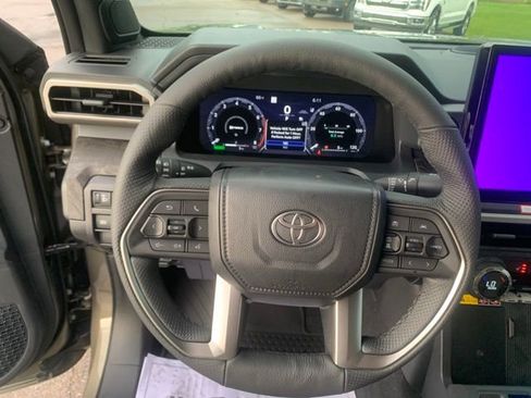 New 2026 Toyota Tacoma TRD Off-Road AWD/4WD image 15