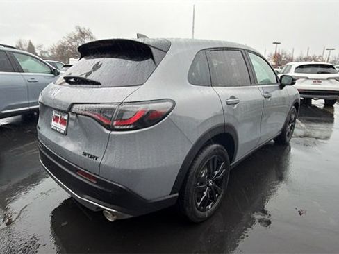 New 2026 Honda HR-V Sport image 4