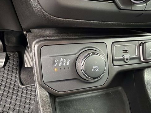 Used 2023 Jeep Renegade Altitude w/ Sun/Sound Group image 35