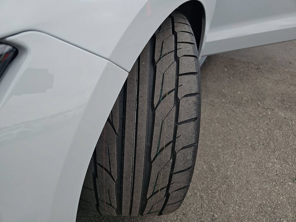 Used 2016 Ford Mustang Shelby GT350 RWD image 35