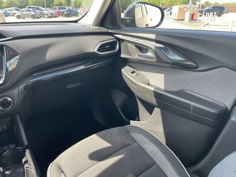Used 2023 Chevrolet TrailBlazer LT w/ Convenience Package AWD/4WD image 14