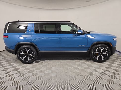 Used 2023 Rivian R1S Adventure AWD/4WD image 6