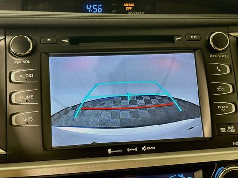 Used 2018 Toyota Highlander XLE AWD/4WD image 23