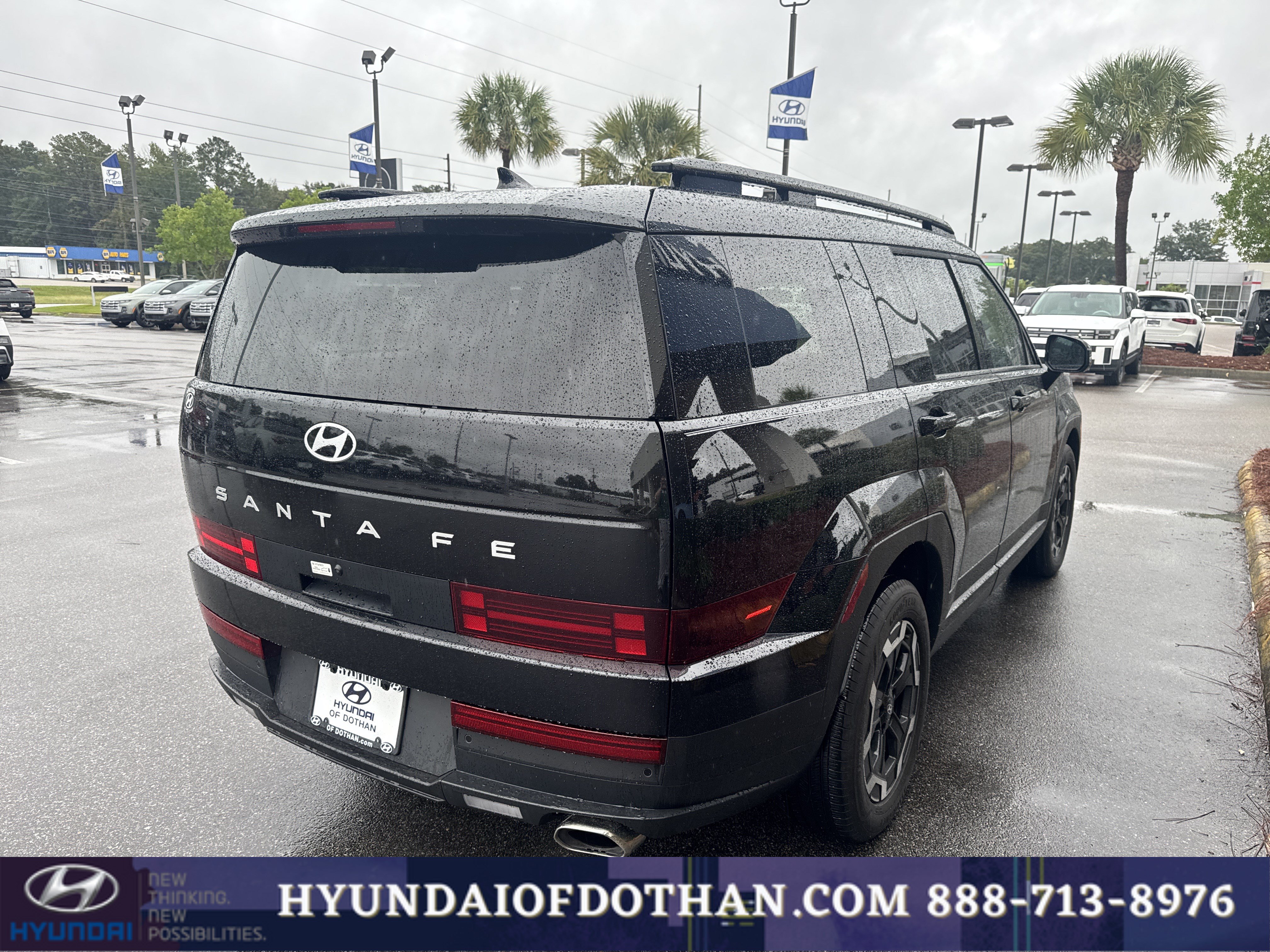Certified 2025 Hyundai Santa Fe SEL FWD image 4