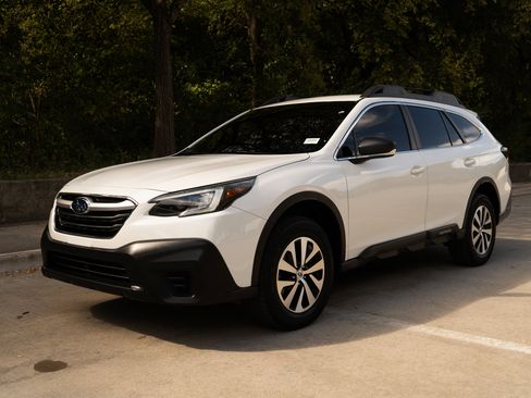 Used 2020 Subaru Outback image 5