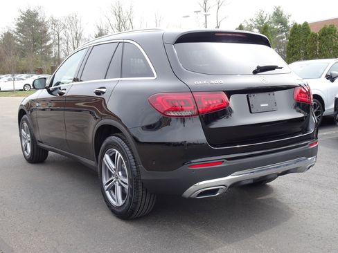 Used 2021 Mercedes-Benz GLC 300 4MATIC image 3
