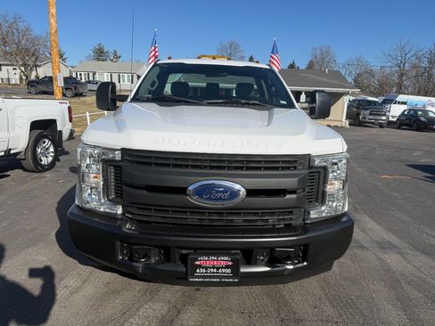Used 2017 Ford F350 XL image 3