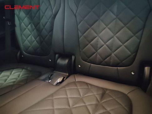 Used 2023 BMW X7 xDrive40i w/ Premium Package image 35