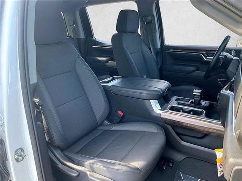 Used 2025 Chevrolet Silverado 1500 LT RWD image 9