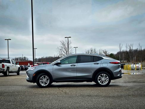 New 2026 Buick Envista Preferred image 7