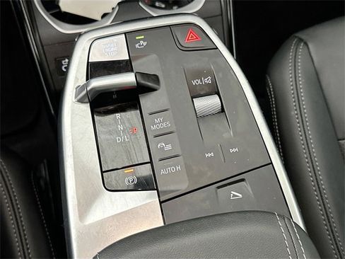 Used 2025 BMW X2 xDrive28i image 16