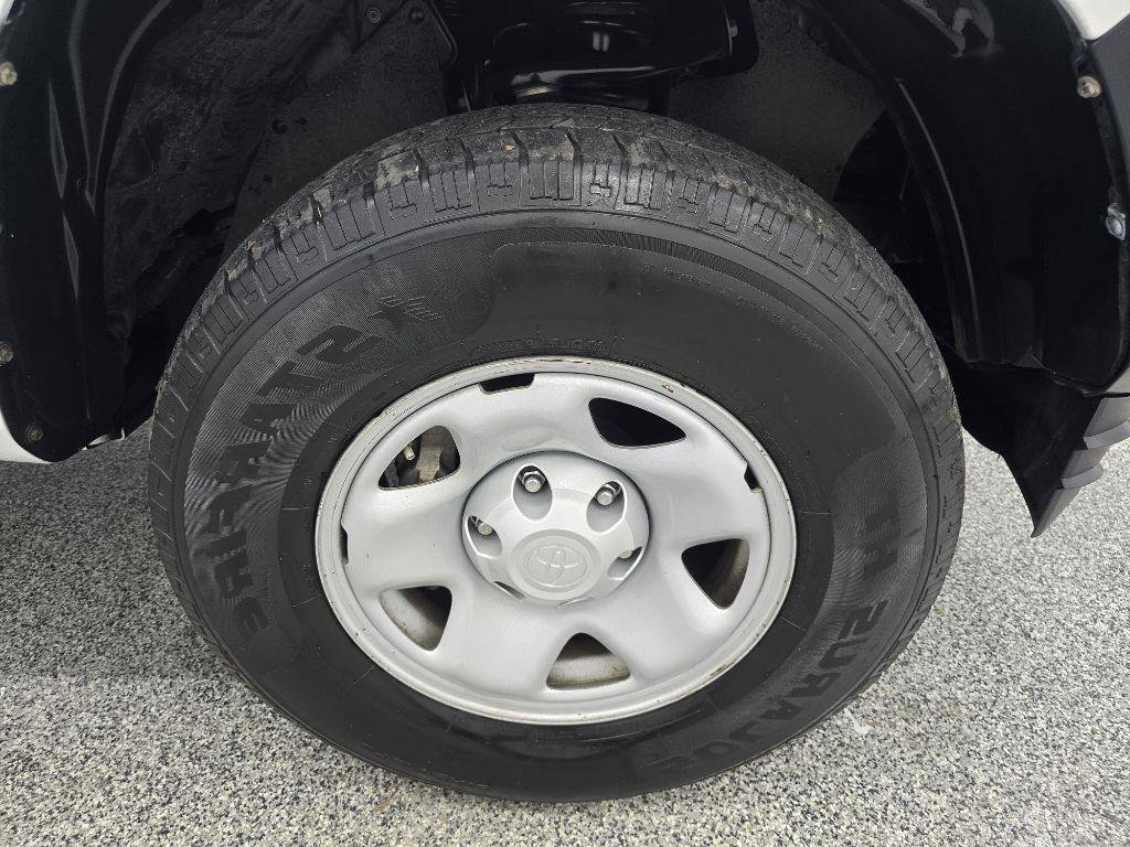 Used 2022 Toyota Tacoma SR RWD image 28