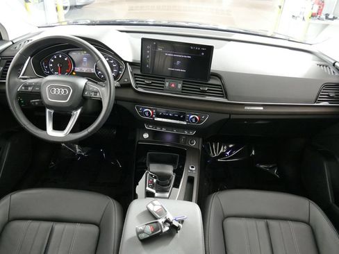 Used 2023 Audi Q5 2.0T Premium w/ Convenience Package AWD/4WD image 24